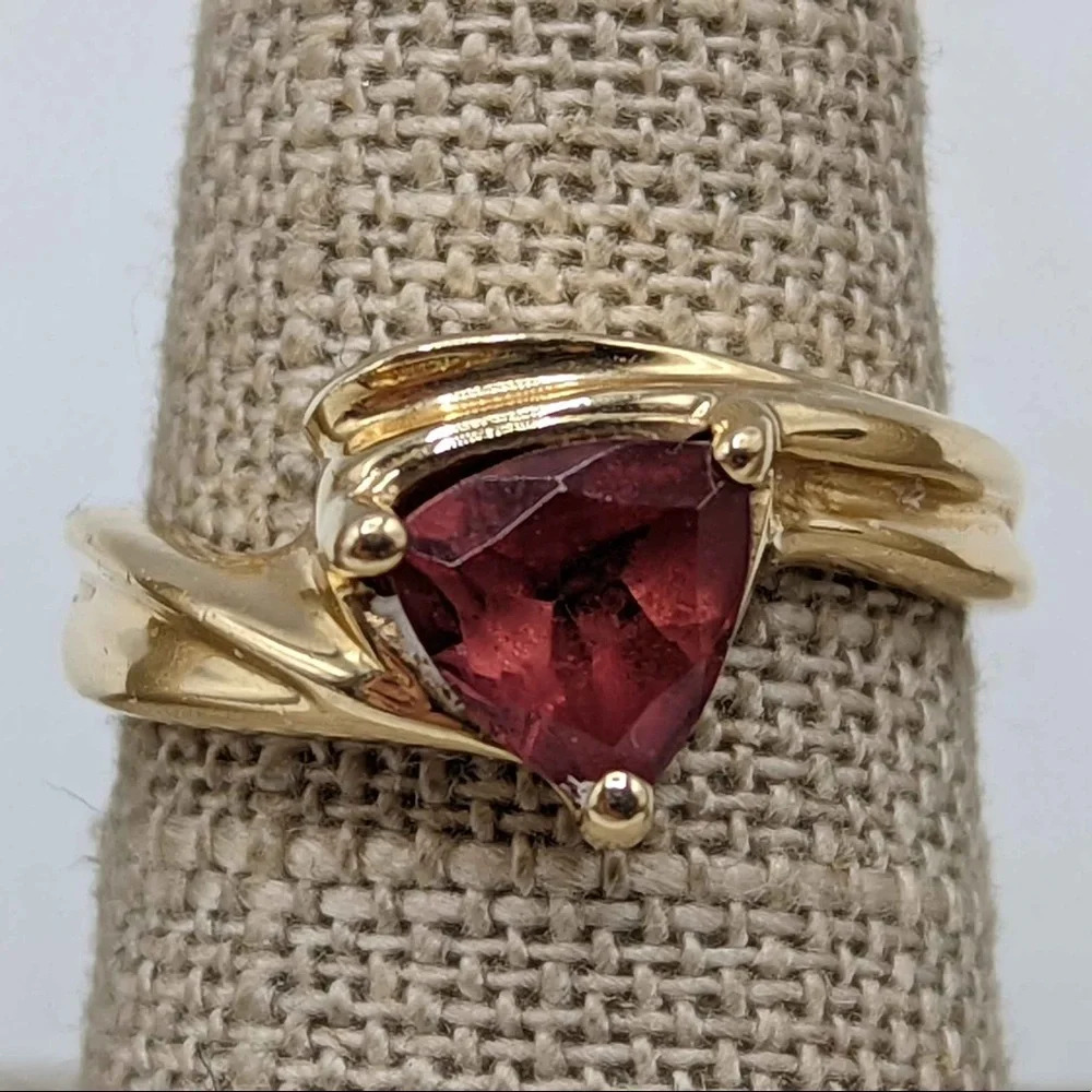 Vintage 14K Gold Rare Red Amethyst Ring - 4.54g - Picture 8 of 16
